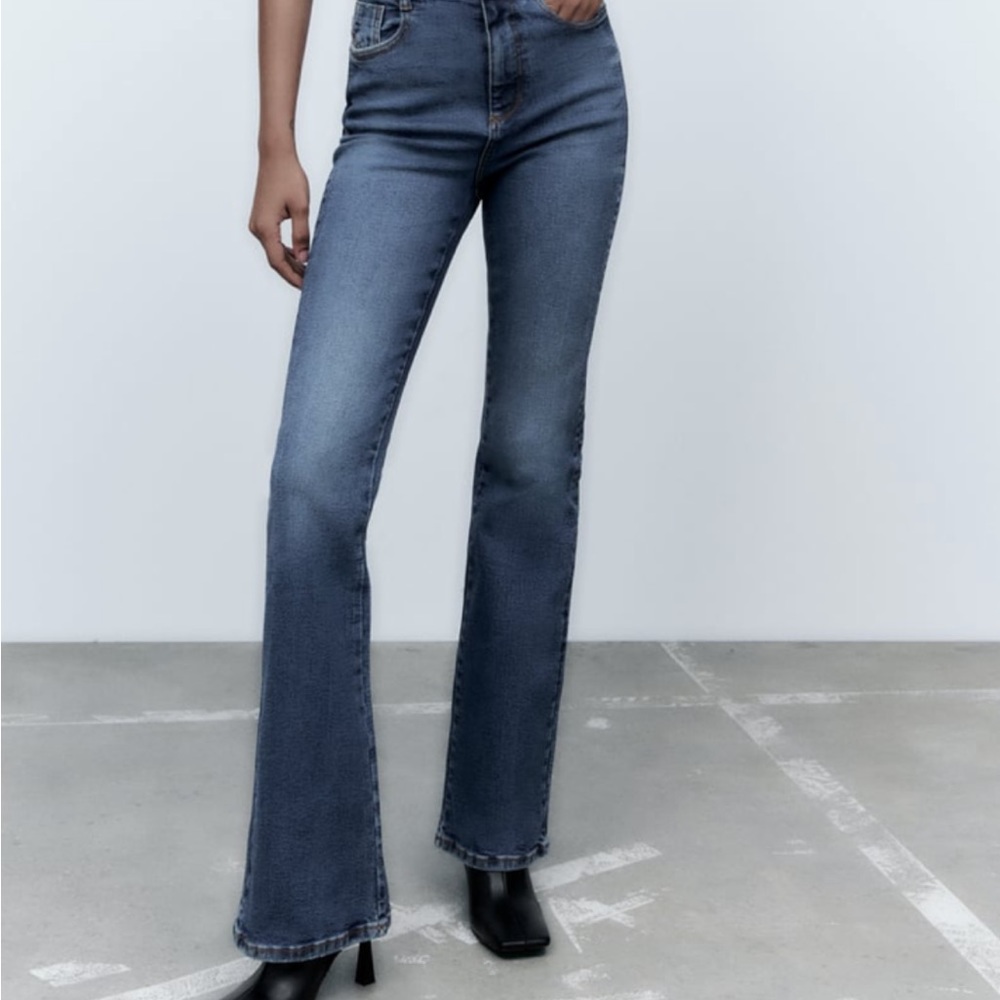 Zara High Rise Flare Jeans, Like New